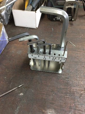 六角レンチスタンド