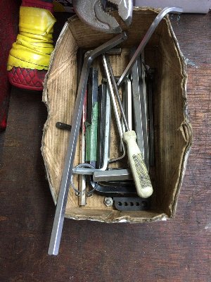 六角レンチスタンド before